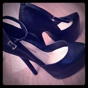 Wild Diva Lounge brand black platform heels